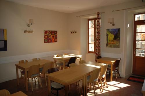 Étterem, Le Dauphiné (Le Dauphine) in Chatillon-En-Diois Étterem, Le Dauphiné (Le Dauphine) in Chatillon-En-Diois