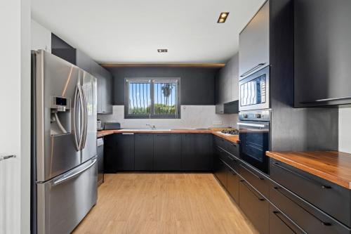 Kitchen, Nice Renting - BELLET - Live A Dream Villa Pool 3 Bedroom Garden Parking in Ventabrun Kitchen, Nice Renting - BELLET - Live A Dream Villa Pool 3 Bedroom Garden Parking in Ventabrun