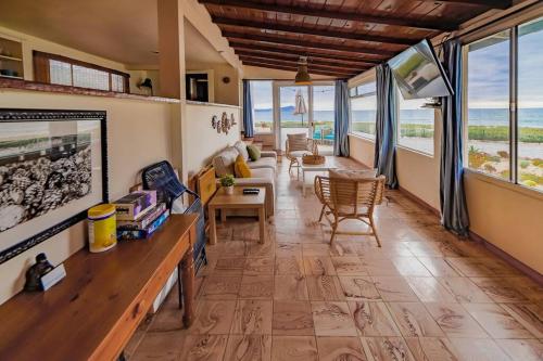 Beachfront CASA SOL - closest to the sand in Playa Hermosa Beachfront CASA SOL - closest to the sand in Playa Hermosa