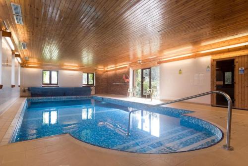 Upper Mill Tower -TheHome-AwaySouth in كومبي مارتين Upper Mill Tower -TheHome-AwaySouth in كومبي مارتين