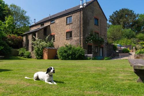 Upper Mill Tower -TheHome-AwaySouth in كومبي مارتين Upper Mill Tower -TheHome-AwaySouth in كومبي مارتين
