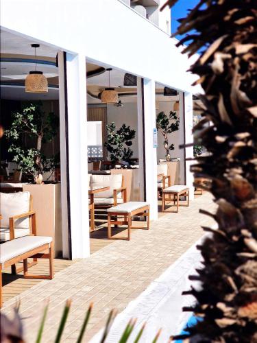 حانة/استراحة, فندق سفيلتوس (Sveltos Hotel) in لارنكا حانة/استراحة, فندق سفيلتوس (Sveltos Hotel) in لارنكا