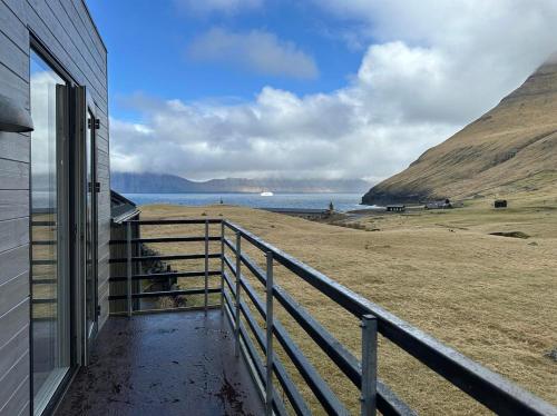 View, Luxury Cottage with Stunning Views - Okkara summarhus við Gjogv in Gjogv View, Luxury Cottage with Stunning Views - Okkara summarhus við Gjogv in Gjogv
