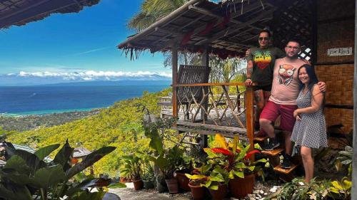 Thornton's Sea View Cafe & Guesthouse in Siquijor Thornton's Sea View Cafe & Guesthouse in Siquijor