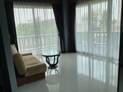 Balcony/terrace, The Sand Beach Pattaya in Huai Yai Balcony/terrace, The Sand Beach Pattaya in Huai Yai