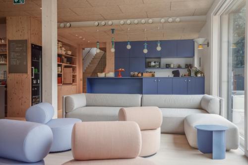 Shared lounge/TV area, The Campus Alps - tiny homes in Landl Shared lounge/TV area, The Campus Alps - tiny homes in Landl
