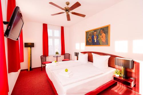 Hotel New Orleans in Wismar City Center Hotel New Orleans in Wismar City Center