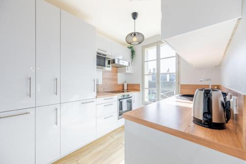 Facilities, Le jardin d'hiver in Pontoise Facilities, Le jardin d'hiver in Pontoise