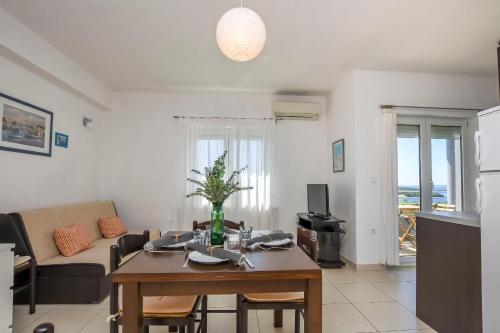 Apartment Prcela 2 in Primosten Burnji Apartment Prcela 2 in Primosten Burnji