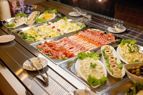 طعام و مشروبات, Opera Hotel in تيميسوارا طعام و مشروبات, Opera Hotel in تيميسوارا