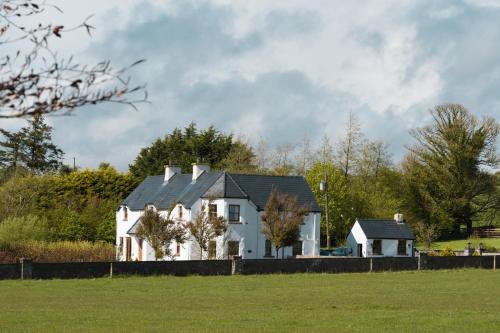 Exterior view, Glenvela guest house in Castlerea Exterior view, Glenvela guest house in Castlerea