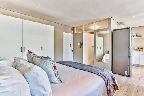 Senator Park Luxury Apartment