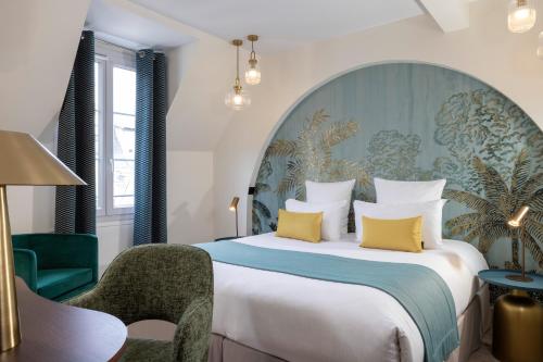 Elysees Bassano Hotel in 16th - Trocadero Elysees Bassano Hotel in 16th - Trocadero