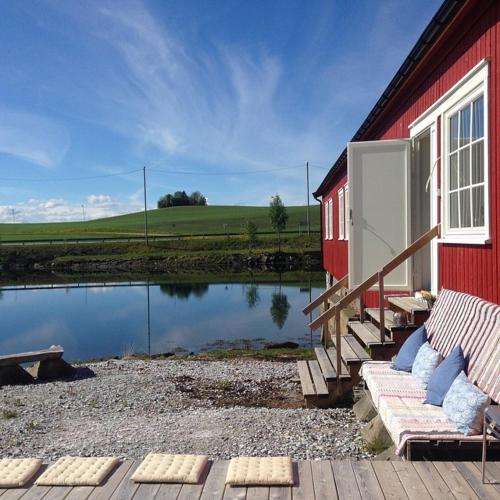 SAGA, et unikt, sjarmerende badehotell med få rom, sauna og badebrygge - Inderøy (SAGA, et unikt, sjarmerende badehotell med fa rom, sauna og badebrygge - Inderøy) in Леванжер SAGA, et unikt, sjarmerende badehotell med få rom, sauna og badebrygge - Inderøy (SAGA, et unikt, sjarmerende badehotell med fa rom, sauna og badebrygge - Inderøy) in Леванжер