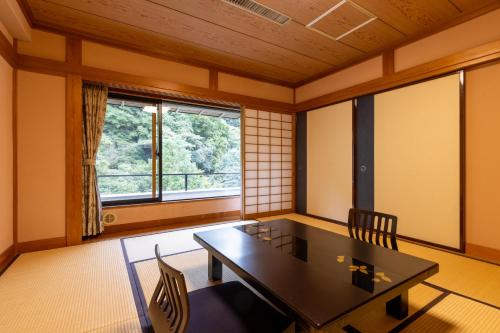 Japanese-Style Room image 4