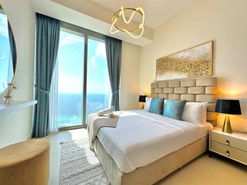 Ocean Bliss - Full Sea Views! in Jumeirah Ocean Bliss - Full Sea Views! in Jumeirah