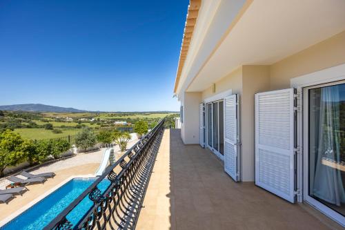 Sunset Haven Villa in Monte Canelas Sunset Haven Villa in Monte Canelas