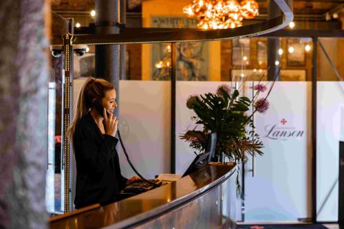 Lobby, Titanic Hotel Liverpool in Everton Lobby, Titanic Hotel Liverpool in Everton