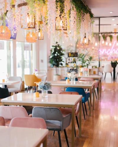 Restaurant, Garden Suite Hotel in Koreatown Restaurant, Garden Suite Hotel in Koreatown