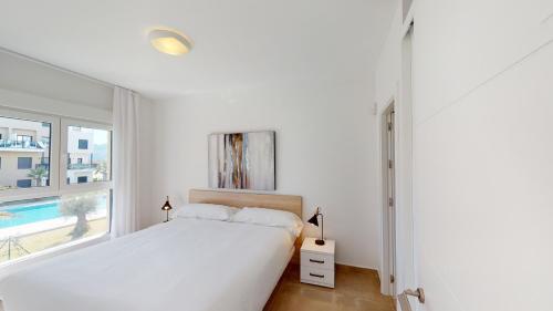 Eclisse by Oliva Nova