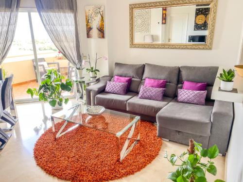 Modern Apartment with Terrace - 2 Min from the Beach in Estepona Modern Apartment with Terrace - 2 Min from the Beach in Estepona