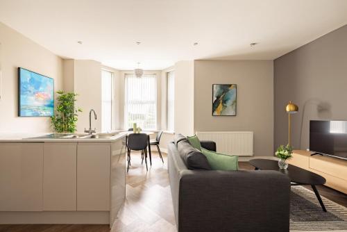 Charles Hope Plymouth in Devon Charles Hope Plymouth in Devon