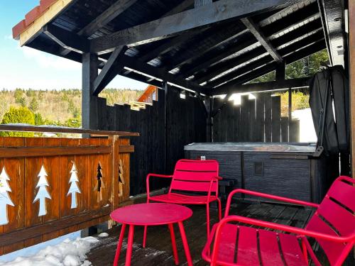 Chalet avec jacuzzi privé, vue sur les Vosges (Chalet avec jacuzzi prive, vue sur les Vosges) in 貝爾費伊 Chalet avec jacuzzi privé, vue sur les Vosges (Chalet avec jacuzzi prive, vue sur les Vosges) in 貝爾費伊