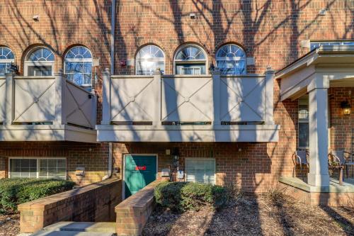 Michigan Townhome with Smart TV 25 Mi to Detroit! in Northville Michigan Townhome with Smart TV 25 Mi to Detroit! in Northville