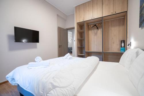 Megaro mousikis metro st. 2 bdrms apartment by MPS