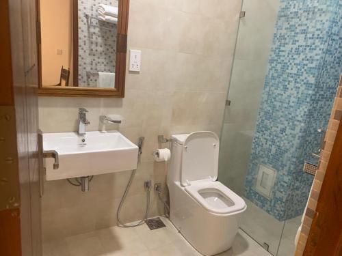 Lavinia Bay Beach Hotel in Mount Lavinia Lavinia Bay Beach Hotel in Mount Lavinia