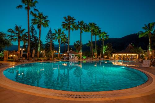 Swimming pool, Dalyan Resort - Special Category in Dalyan Swimming pool, Dalyan Resort - Special Category in Dalyan