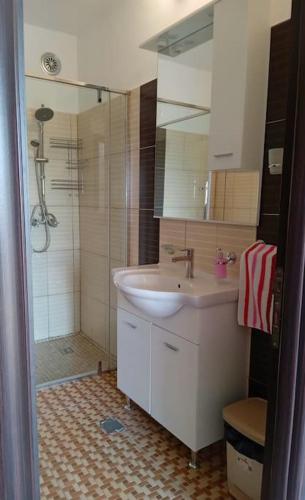 Comfy one bedroom apartment with parking lot Kotor in تروجيكا Comfy one bedroom apartment with parking lot Kotor in تروجيكا