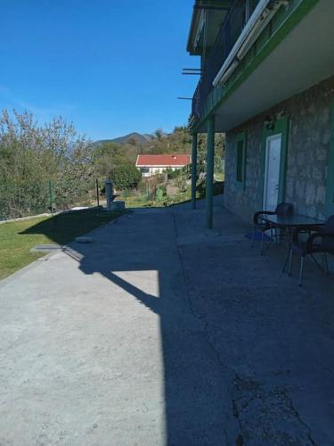 شرفة/ تراس, Comfy one bedroom apartment with parking lot Kotor in تروجيكا شرفة/ تراس, Comfy one bedroom apartment with parking lot Kotor in تروجيكا
