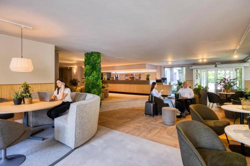 Shared lounge/TV area, Green Park Hotel Brugge in Bruges Shared lounge/TV area, Green Park Hotel Brugge in Bruges