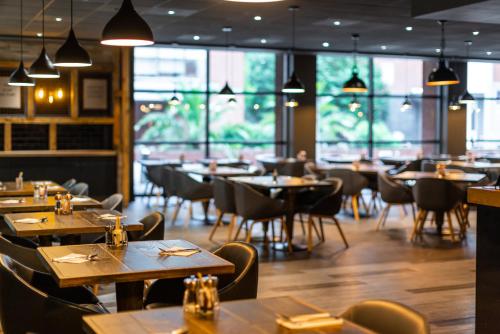 Food and beverages, Novotel Leeds Centre Hotel in Leeds Food and beverages, Novotel Leeds Centre Hotel in Leeds