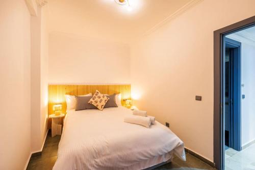 Central Living: Urban Apartment