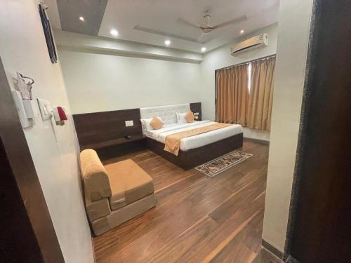 Hotel Rasika Inn in 斯赫加奧恩 Hotel Rasika Inn in 斯赫加奧恩