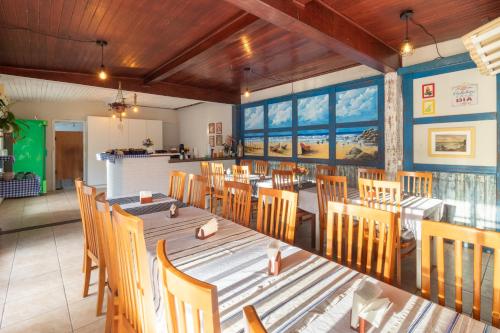 Restaurant, Garden 437 in Canasvieiras Restaurant, Garden 437 in Canasvieiras