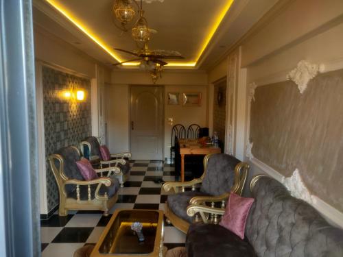 شقه فندقيه علي البحر Hotel apartments next to the sea in 아가미 شقه فندقيه علي البحر Hotel apartments next to the sea in 아가미
