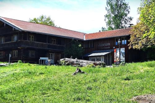 Ferienwohnung in Bayern, Ruhe, Natur und Gemütlichkeit (Ferienwohnung in Bayern, Ruhe, Natur und Gemutlichkeit) in Grafing bei Munchen Ferienwohnung in Bayern, Ruhe, Natur und Gemütlichkeit (Ferienwohnung in Bayern, Ruhe, Natur und Gemutlichkeit) in Grafing bei Munchen