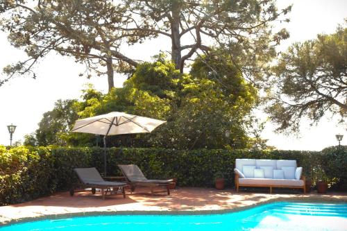 สวน, Pool House at Entre Rochas in มัลเวย์รา ดา เซร์รา สวน, Pool House at Entre Rochas in มัลเวย์รา ดา เซร์รา