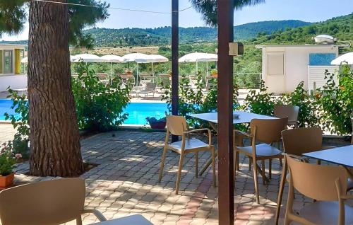Swimming pool, Beautiful Apartment In Vieste With Wifi in Coppitella Swimming pool, Beautiful Apartment In Vieste With Wifi in Coppitella