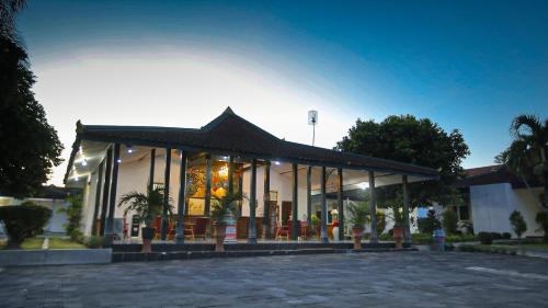Lobby, Royal Brongto Hotel in Bantul Lobby, Royal Brongto Hotel in Bantul
