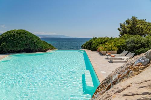Swimming pool, Hotel Punta Negra in Alghero Swimming pool, Hotel Punta Negra in Alghero