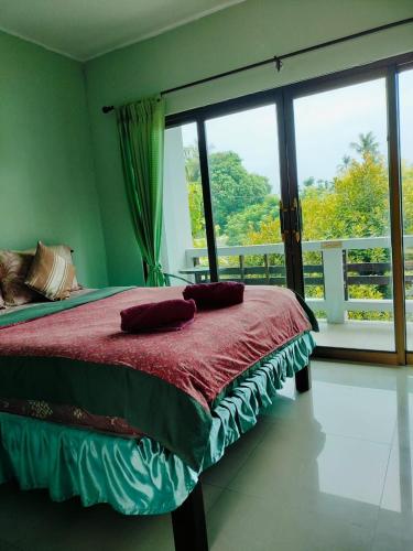 Jigsaw Cafe & Resort near Lipa Noi Beach Jigsaw Cafe & Resort near Lipa Noi Beach