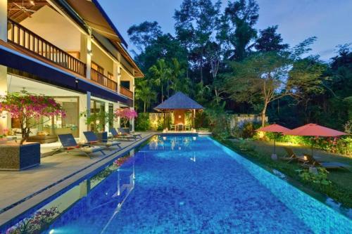 Anggrek Kemuning 3 BR Private Pool Villas JU07