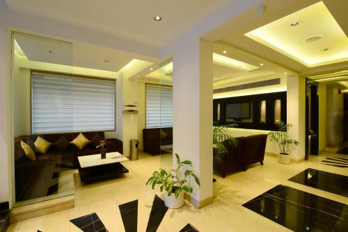 Лобби, Chanchal Deluxe Hotel in Дели Лобби, Chanchal Deluxe Hotel in Дели