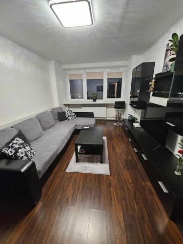 1-bedroom apartment on the 5th floor, 8-min trainride from old town in Kristiine 1-bedroom apartment on the 5th floor, 8-min trainride from old town in Kristiine