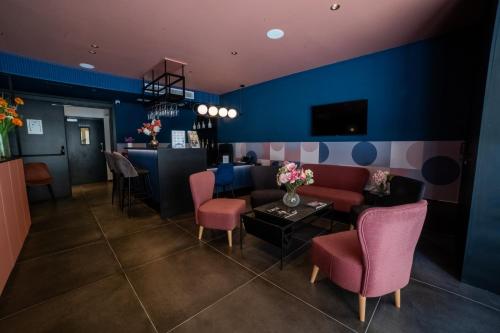 Vestíbulo, Eleven by Warren Collection in Sliema City Center Vestíbulo, Eleven by Warren Collection in Sliema City Center