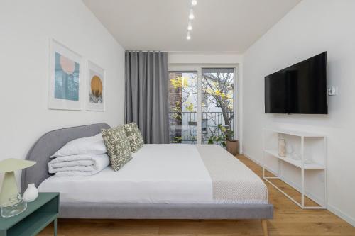 Kalwaryjska 34 street Studio with balcony